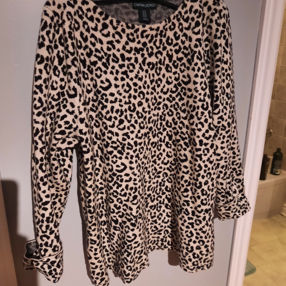 Cynthia Rowley leopard print sweater